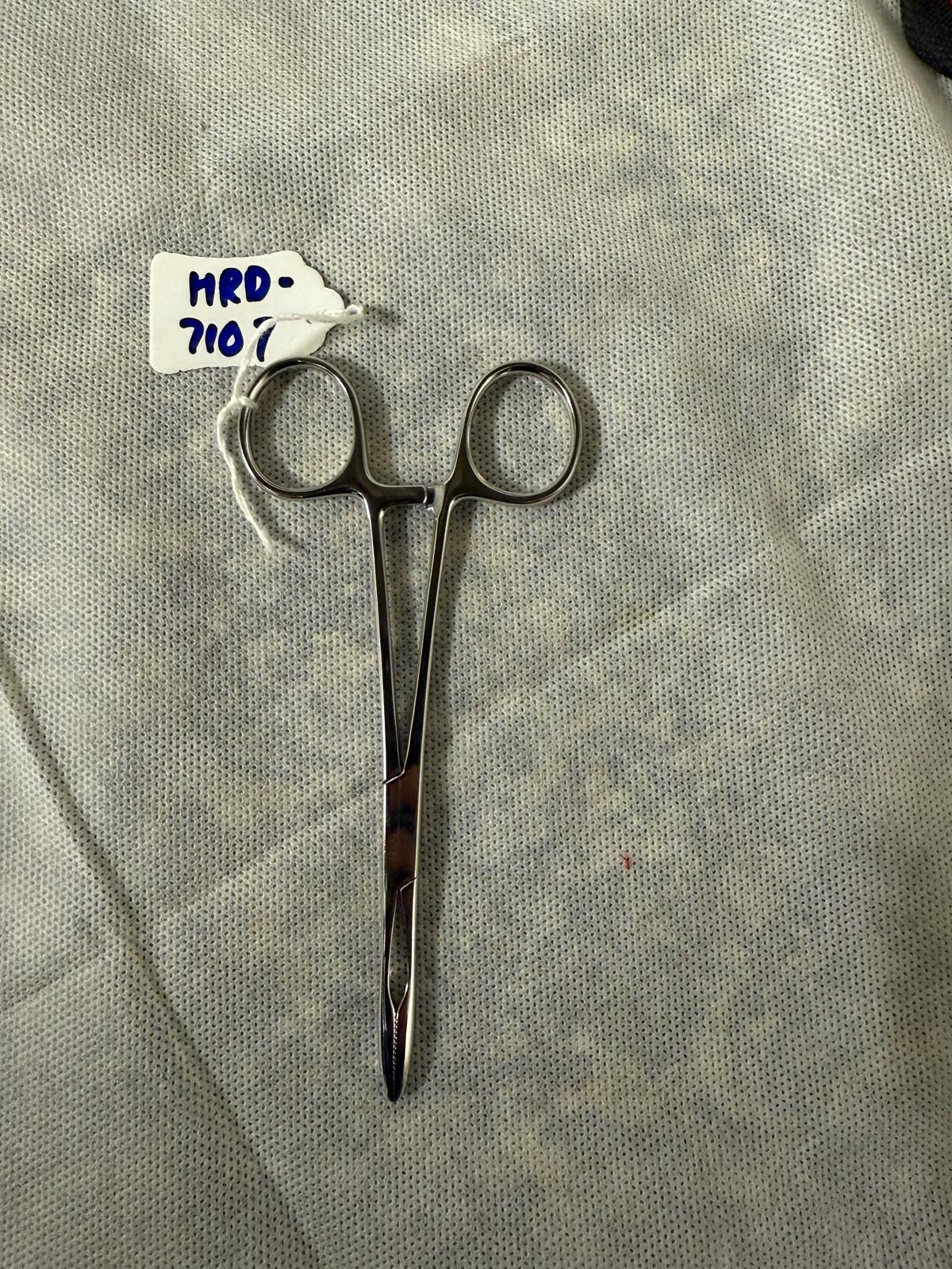 Mayo-Hegar Needle Holder – Stainless Steel Surgical Instrument | HARDSTEEL INSTRUMENTS