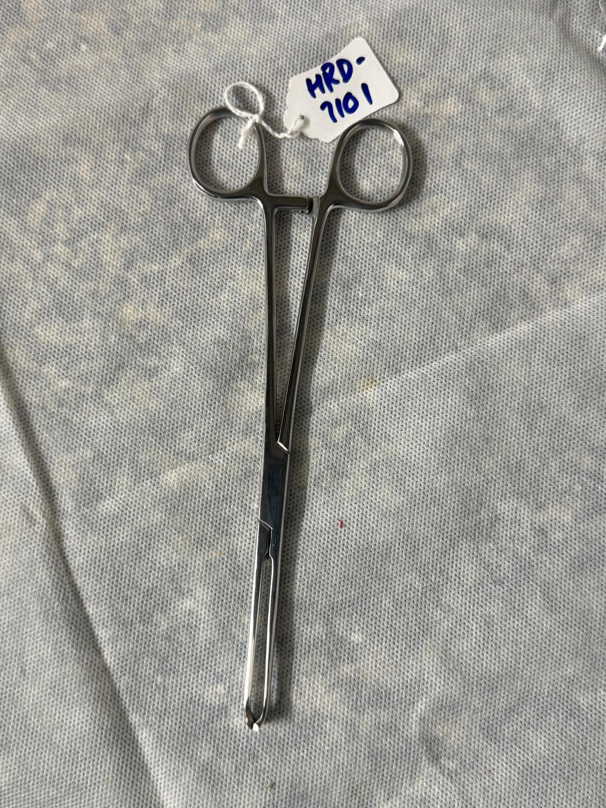 Foerster Sponge Holding Forceps – Straight, Stainless Steel Surgical Instrument | HARDSTEEL INSTRUMENTS